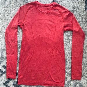 lululemon heathered red LS Swiftly